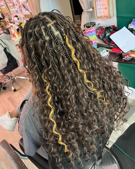 Book this style under, Bob Len Knotless Braids: Med. Boho Knotless Braids; add on (Human hair (Good)) Book Today link in bio as well : https://thehairmessiahllc.as.me/ #SendStars #starsforreels #sendstarstosupport #messiahhairglam #getphelltup #booknow #chicagobraider #forestparkbraider #knotless #braids #braider #bohobraids #braidideas #knotlessbraids #bohobraidstyle #chicagobraidstyles #chicagotiktok #likeandshare #tellafriend #booknow #comment #share #smallbusiness #blackowne... Med Boho Knotless Braids, Peak A Boo Knotless Boho Braids, Knotless Braids Length, Mid Back Boho Knotless Braids, Medium Length Boho Braids, Med Knotless Box Braids, Large Boho Knotless Braids, Med Knotless Braids, Medium Boho Knotless Braids