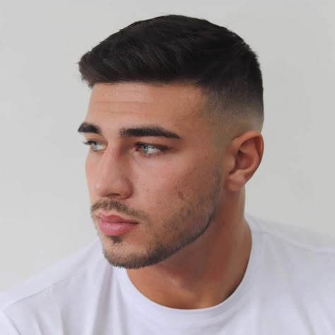 Crew Cut Fade, Crew Cut Hair, Crew Cut Haircut, Military Haircut, Taper Fade Haircut, Mens Hairstyles Thick Hair, Men's Short Hair, Haircut Types, Mens Fade