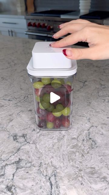 Elnaz Hamai on Instagram: "✨New Kitchen Find! Comment SHOP and I send you the link to your message. Keep your food, especially your fruits and veggies fresh up to 5 times longer with this airtight vacuum containers! It kept my berries fresh for two weeks🙌 #amazonhome #kitchengadgets #amazoninfluencer #amazonfinds #kitchenmusthaves #vacuumsealer #musthave #amazonmusthaves #homehacks #hometips #keepfresh" Vacuum Container, Kitchen Must Haves, Your Message, Fresh Berries, Fruits And Veggies, New Kitchen, Kitchen Gadgets, Gadgets, Fruit