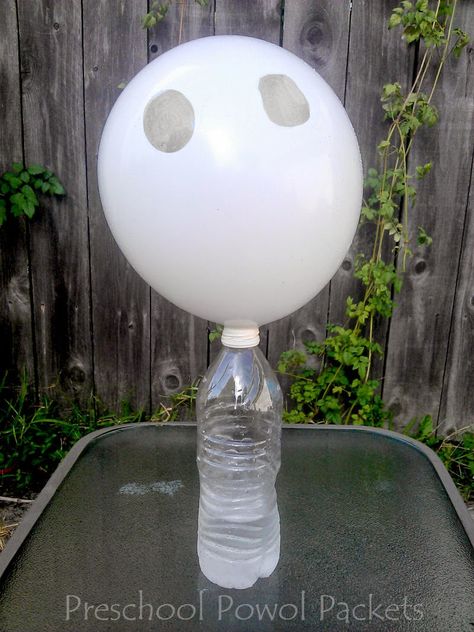 Halloween Science: Ghost Balloons | Preschool Powol Packets Halloween Experiments, Ghost Balloons, Halloween Science Activities, Halloween Stem Activities, Halloween Stem, Halloween Science, Halloween Sensory, Halloween Preschool, Halloween Activities For Kids