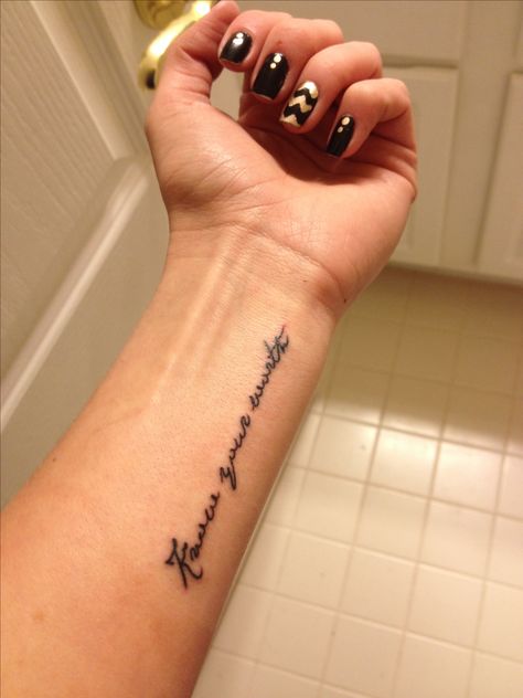 Know your worth. Wrist tattoo Tattoo Placement For Writing, Vertical Wrist Tattoo Words, I Know My Worth Tattoo, Hand Writing Tattoo Placement, Vertical Wrist Tattoo, Quote Wrist Tattoo, Small Quote Tattoo Placement, Know Your Worth Tattoo For Women, Wrist Tattoo Writing