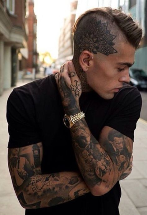 #Tattoos,Vintage Male Sleeve Tattoo Tattoo Crane, Bodybuilding Tattoo, Man With Tattoos, Tatto Boys, Stephen James Model, Scalp Tattoo, Stephen James, Old School Tattoo Designs, Body Modification