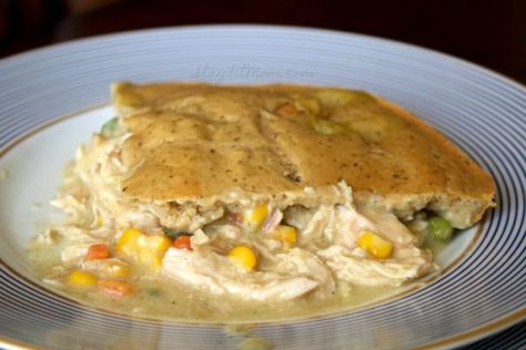 Easy Chicken Pot Pie - Stay Fit Mom Creamy Chicken Pot Pie Recipe, Turkey Pot Pie Recipe, Creamy Chicken Pot Pie, Chicken Pot Pie Filling, Pot Pie Recipes, Homemade Chicken Pot Pie, Pot Pie Filling, Turkey Pot, Chicken Pot Pie Recipe