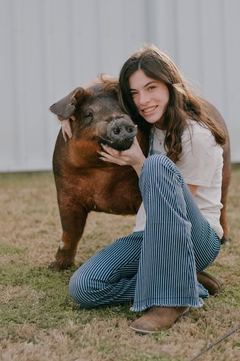 Show Pig Outfits, Livestock Photography Senior Pics, Ffa Graduation Pictures, Livestock Senior Pictures Pigs, Senior Pictures With Pigs, Senior Picture Ideas Livestock, Show Pig Senior Pictures, Ffa Senior Pictures Livestock, 4-h Senior Pictures