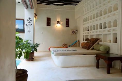 Zahir House, Shela, Lamu - Houses for Rent in Shela, Lamu, Kenya - Airbnb Airbnb Bedroom, Lamu Kenya, Villa House, Twins Room, Travel Cot, Plunge Pool, Water Skiing, Private Patio, Stay The Night