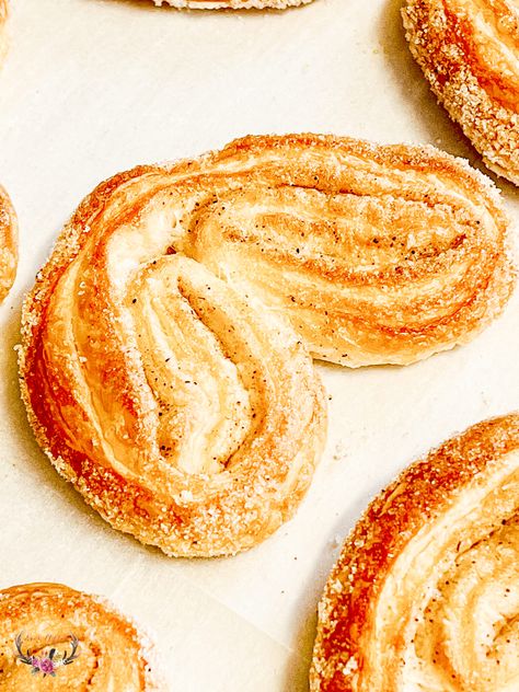 Easy French Palmier Recipe - Elephant Ears - Ever After in the Woods Palmier Recipe, Elephant Ears Recipe, Palmiers Recipe, Palmier Cookies, Sprinkle Cookies, Pinterest Party, Elephant Ears, Melting Pot, Pastry Recipes