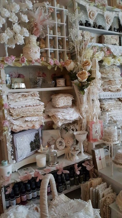 Home Decoration For Wedding, Vintage Craft Room, Shabby Chic Craft Room, Vintage Sewing Rooms, Decoration For Wedding, Boho Bathroom Decor, Shabby Chick, Dream Craft Room, Craft Room Design