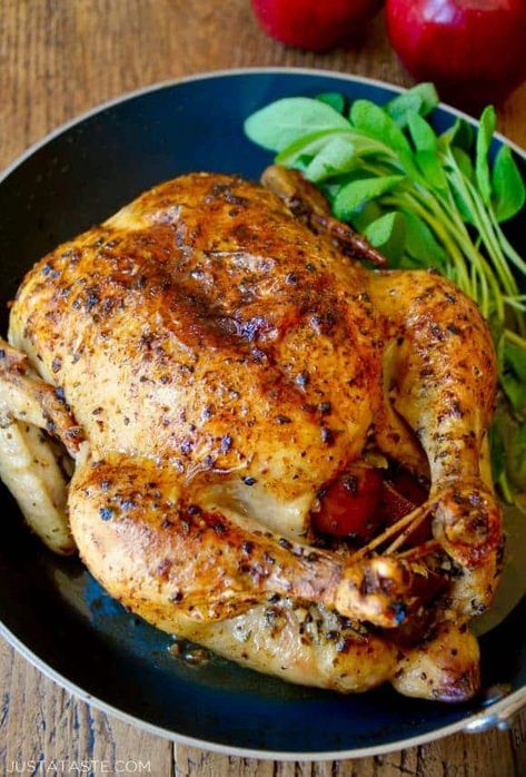 Meals To Cook With Chicken, Stuffed Whole Chicken Recipes, Stuff Chicken, Chicken Tips, Whole Baked Chicken, Meals To Cook, Cooking Whole Chicken, Easy Roast Chicken, Whole Chicken Recipes