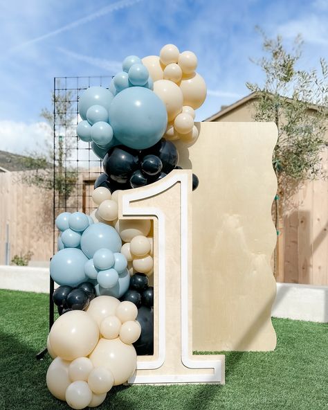 A petite package for your little’s big ONE! ⁣ Grid panel linked in bio⚡️ .⁣ .⁣ .⁣ .⁣ .⁣ #balloonstylist #balloon #balloonart #balloons… | Instagram One Color Balloon Garland, Birthday Party Small House, Panel Backdrop With Balloons, Arch Backdrop Panels With Balloons, Grid Backdrop, Colorful Balloon Garland, Link O Loon Balloon Wall, Chiara Wall Backdrop With Balloons, Link Balloon Wall