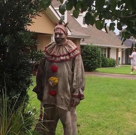 Twisty Ahs Clown, Circus Clown, Creepy Clown, The Clown, Stilts, Horror Story, Face Off, American Horror, American Horror Story