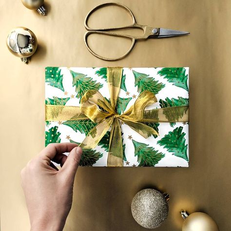 Modern Wrapping Paper, Green Wrapping Paper, Christmas Wrap, Gift Wrapping Inspiration, Watercolor Winter, Holiday Wrapping Paper, Modern Watercolor, Wrapping Paper Christmas, Fir Tree