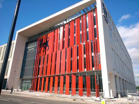 The brand new Curzon Building at Birmingham City University.  You can find the library on the ground and first floors. University Of Birmingham Uk Aesthetic, University Of Nottingham Uk, Luxury University Building, Manchester University Library, Birmingham Library, Academic Comeback, Birmingham City University, Dream University, University Of Birmingham