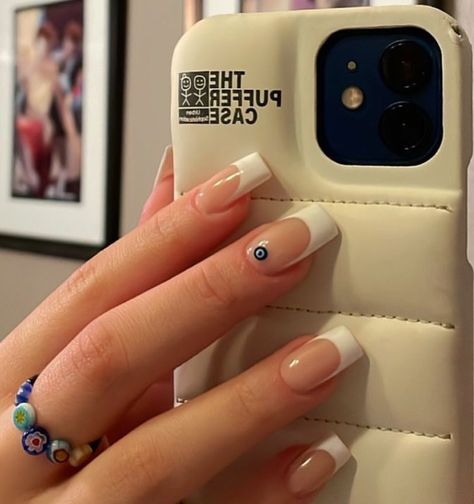 White French Tip Nails With Evil Eye, White French Tip Nails With Nail Art, White French Tip Evil Eye, Evil Eyes Nail Art, Nails Inspo Minimalist Square, Evil Eye Nails Design French Tip, Short Gel Nails Evil Eye, Back To School Nails Acrylic Short Square, Nails Acrylic For School