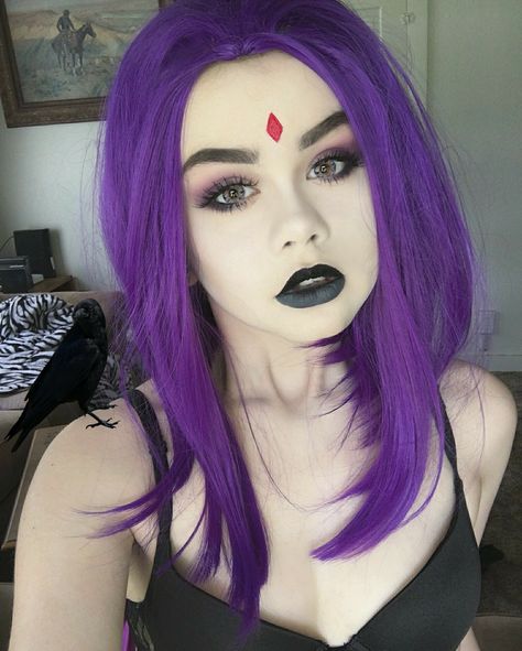 Raven Makeup Ideas, Raven Halloween Costume, L Cosplay, Raven Costume, Raven Teen Titans Go, Halloween Raven, Raven Cosplay, Black Red Hair, Diy Cosplay