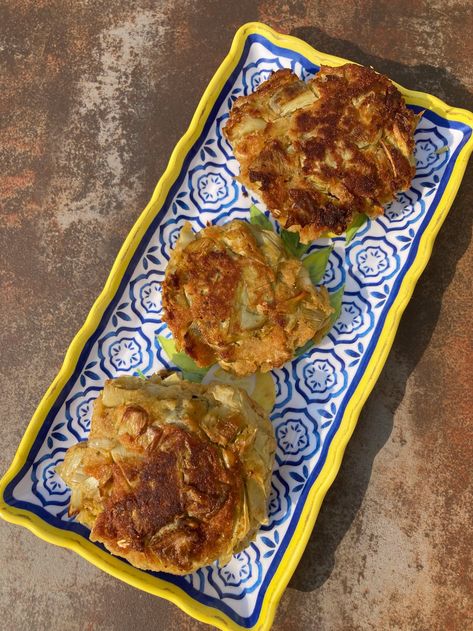 Artichoke Fritters, Fast Appetizers, Gorgonzola Sauce, Seafood Dip, Shredded Potatoes, Meat Salad, Artichoke Recipes, Vegetable Sides, Vegetable Side Dishes