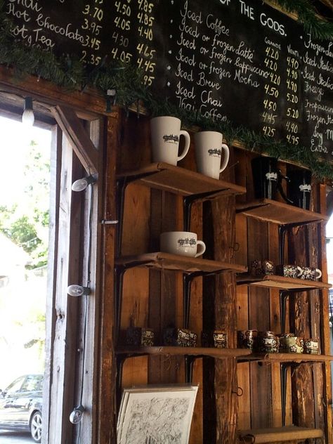 Sweet Coffee Shop in old cabin ...beautiful Tavern Coffee Shop, Rural Coffee Shop, Mountain Cafe Design, Old Fashioned Coffee Shop, Old Coffee Shop Aesthetic, Cabin Coffee Shop, Cabin Cafe, Old Coffee Shop, Cozy Tea Shop