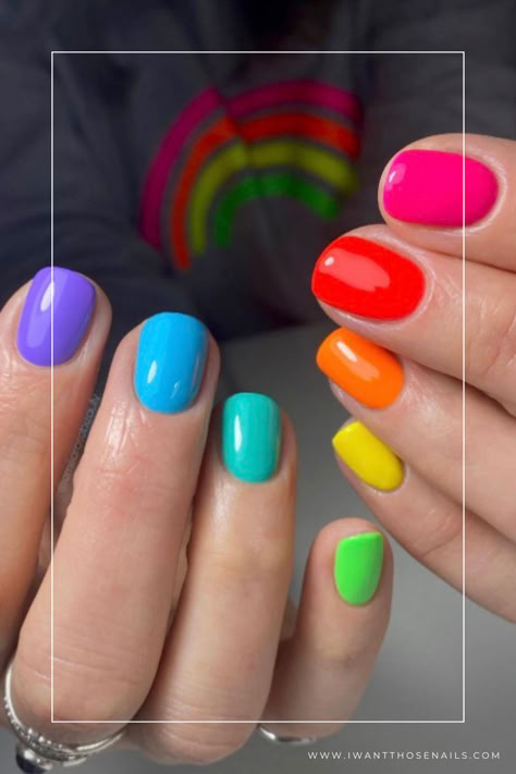 rainbow nails designs Colorful Ombré Nails, Gel Nails Rainbow, Rainbow Colored Nails, Rainbow Nails For Kids, Fun Rainbow Nails, Opi Manicure Ideas, Bright Rainbow Nails, Rainbow On Nails, Rainbow Nails Natural