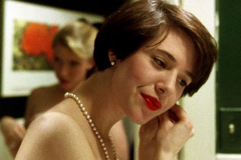 Metropolitan 1990, Whit Stillman, Film Genres, 90s Looks, The Weekend, Fashion Designers, How To Become, Film, Like Button