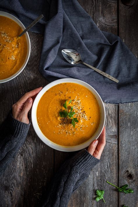 Sweet Potato Soup Crockpot, Soup Recipes Sweet Potato, Autumn Food Photography, Sweet Potato Soup Healthy, Potato Soup Healthy, Easy Sweet Potato Soup, Potato Soup Crockpot, Potato Soup Vegan, Potato Soup Recipes