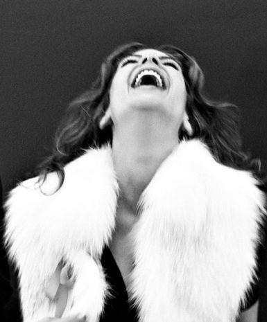 . Laughing Faces Photography, Laughter Aesthetic Photography, Laughing At You, People Laughing Photography, People Laughing Drawing, Woman Laughing Photography, People Laughing Aesthetic, Laugh Portrait, Laughing Person