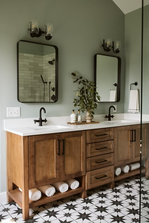 Main Bathroom Ideas, Bad Inspiration, Bathroom Redesign, Master Bath Remodel, Modern Farmhouse Bathroom, Bathroom Remodel Designs, Indie Room, Bathroom Inspiration Decor, Upstairs Bathrooms