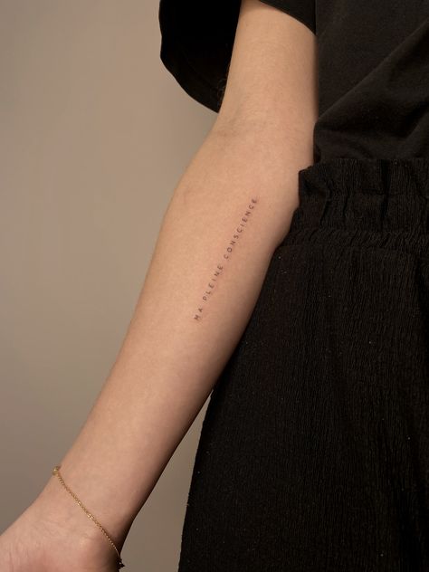 Small Script Tattoo Arm, Vertical Script Tattoo, Arm Tattoo Script, Tiny Script Tattoo, Ls Tattoo, Small Script Tattoo, Script Tattoo Placement, Tattoo Needle Sizes, Tattoo Artist Tips