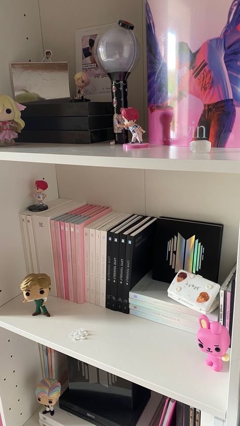 Yoonmin Proof, Bts Bedroom Ideas, Bts Room Aesthetic, Bt21 Room, Bts Bedroom, Bts Room Decor, Cooky Bt21, Bts Diy, Bt21 Merch