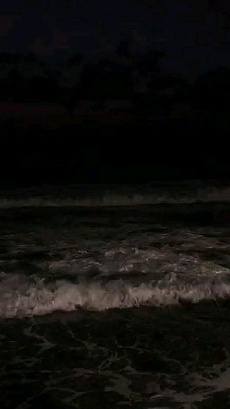 Dark Beach, Ocean At Night, Green Screen Background Images, Beach At Night, Beautiful Scenery Pictures, Beach Night, Green Screen Backgrounds, Dark Pictures, Beautiful Dark Art