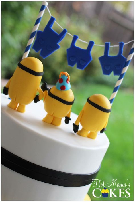 Cookie Recipes Decorating, Minion Birthday Cake, Minion Birthday Party, Minion Cake, Funny Birthday Cakes, Minion Birthday, Minion Party, Creative Birthday Cakes, Pretty Birthday Cakes