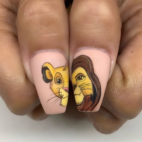 Young Nails Inc on Instagram: ““What’s a motto?” “Nothing, what’s the motto with you?” New Lion King movie is out and @handjobsbyallison nailed the perfect look for it…” Lion King Nails, Lion Nails, King Nails, Disneyland Nails, Disney Acrylic Nails, Mission Control, Romantic Nails, Roi Lion, Nail Art Disney