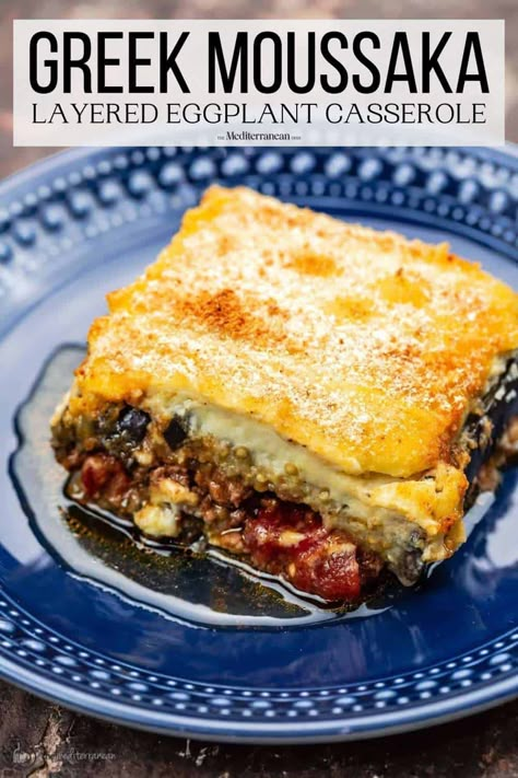 Greek moussaka is a roasted eggplant casserole recipe with a hearty lamb or beef meat sauce and a creamy bechamel. Greek Moussaka Recipe, Eggplant Moussaka, Greek Moussaka, Recipe Eggplant, Eggplant Casserole, Eggplant Recipes Easy, Moussaka Recipe, The Mediterranean Dish, Eggplant Dishes