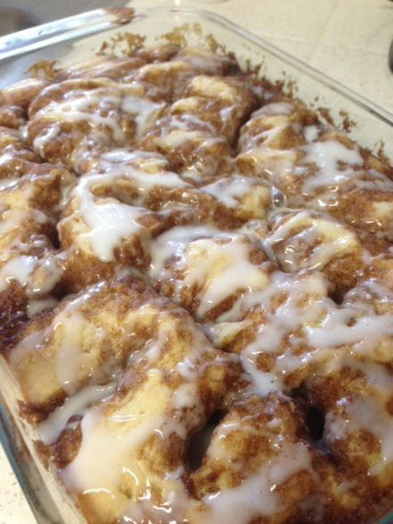 Cinnamon Roll Coffee Cake, Cinnamon Roll Coffee, Cinnamon Bun Cake, Coffee Cake Recipes Easy, Cinnamon Roll Recipe Homemade, Cinnamon Coffee Cake, Cinnamon Cake, Breakfast Sweets, Cinnamon Butter