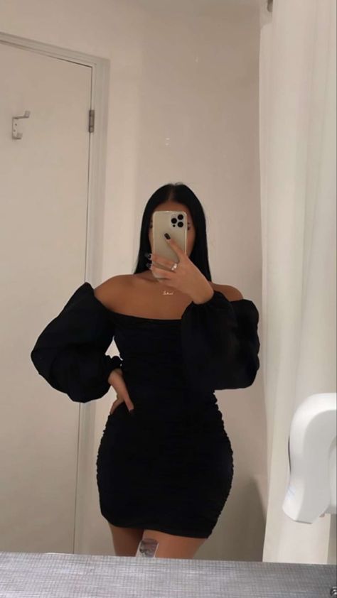 Zara Dress Black, Mode Zara, Girls Robes, Girly Dresses, Muslimah Fashion Outfits, Curvy Women Jeans, Body Dress, Muslimah Fashion, Dressy Outfits