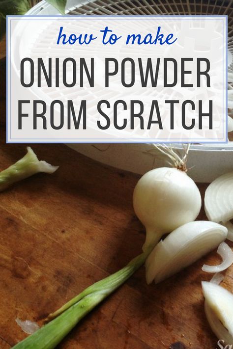 Homemade onion powder is just so heavenly compared to the store bought stuff, and it's so easy to make! Dehydrated Veggies, Drying Onions, Food Preserving, Dehydrated Vegetables, Homemade Mixes, Homemade Spices, Homemade Seasonings, Homemade Diy, Dehydrated Food