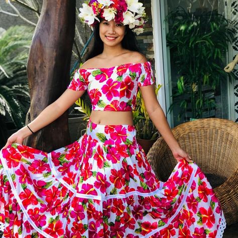 Modern Hawaiian Outfit, Hawaii Outfits Party Hawaiian Dresses, Hawaiian Theme Outfit, Tropical Print Outfit, Tahitian Dress, Hula Dress, Polynesian Fashion, Hawaiian Woman, Polynesian Dress