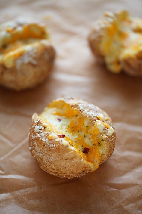 cheesy potatoes!! Jacket Potatoes, Jacket Potato, Bonfire Night, Serious Eats, Potato Dishes, Yummy In My Tummy, Potato Recipes, Side Dish Recipes, Food Glorious Food