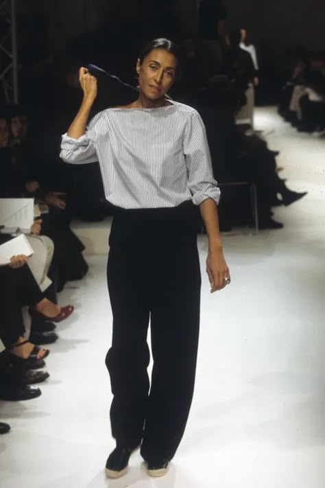 Hermès Spring 2000 Ready-to-Wear Collection | Vogue Mens Fashion Edgy, Fashion To Figure, 가을 패션, Mens Fashion Casual, 90s Fashion, Runway Fashion, Work Outfit, Plus Size Fashion, Trendy Outfits