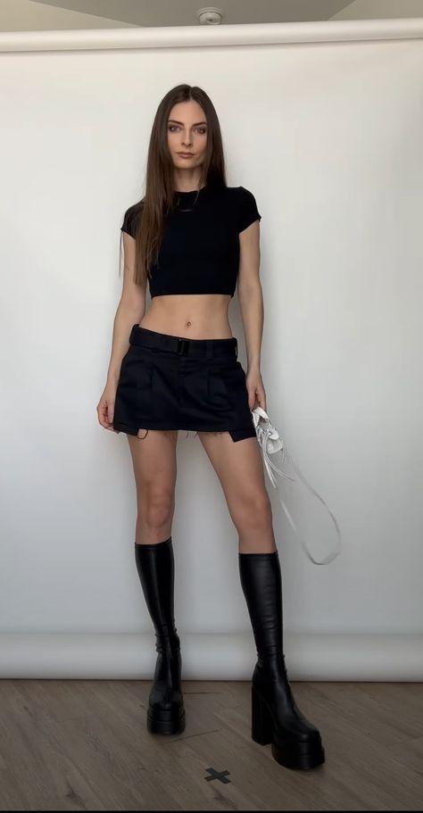 Thigh High Socks Outfit, High Socks Outfits, Outfit Rock, Socks Outfit, Sock Outfits, Outfit Party, Dark Feminine Aesthetic, Dark Feminine, Thigh High Socks