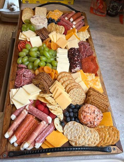 ALDI Aisle of Shame Community | Love how this charcuterie board turned out | Facebook Charcuterie Board Camping, Thanksgiving Charcuterie Board Ideas Aldi, Charcuterie Board Costco, Make Ahead Charcuterie Board, Pinwheel Charcuterie Board, Simple Charcuterie Board For Beginners, Pregnancy Friendly Charcuterie Board, Fun Food Boards For Parties, Charcuterie Board Placement