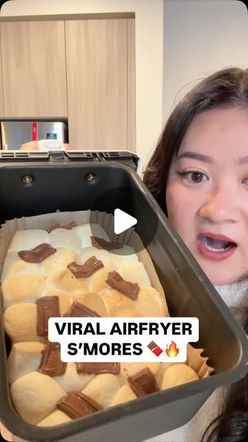 Misty Lam on Instagram: "Whoever invented air fryer s’mores… 🤯 easiest way to make s’mores and a fun fall snack for sharing!! 

Video idea & recipe featuring @chelsealynhome ❤️

Airfry just the marshmallows for 4 minutes at 350F, then add chocolate and airfry for 1 minute at 350F!

#smores #viralfood #foodie #foodhacks #foodhack #airfryer #airfryerrecipes" Dehydrated Marshmallows In Air Fryer, S’mores Hack, Air Fryer Marshmallow, Air Fryer Smores Recipes, Smores Air Fryer, Airfryer Smores, Air Fryer Smores, Smore Recipes, Fall Snacks