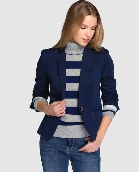 Outfits Azul, Satin Blazer, Outfit Mujer, Picture Outfits, Contemporary Outfits, Womens Basic, Street Style Looks, Work Attire, Easy Wear