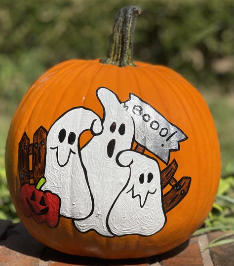 Spooky Painted Pumpkins Ideas, Boo Painted On Pumpkin, Pumpkin Painting Cute Ideas, Pumpkin Painting Ideas Small Pumpkins, Western Painted Pumpkins, Ghost Painted Pumpkins, Drawing On Pumpkins With Sharpie, Pumpkin Painting Ideas Ghost, Painting Pumpkins Ideas Diy Girly