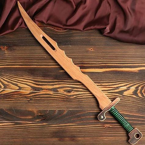 Wooden Knife, Pretty Knives, Cool Swords, Wood Carving Art, Outdoor Play, Beech Wood, Wood Carving, Toys Games, For Kids