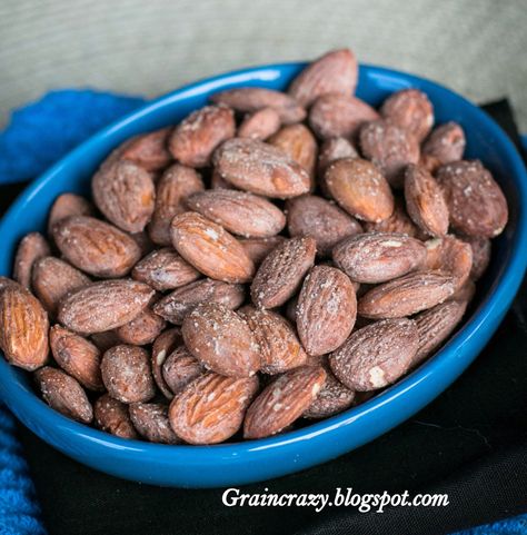 Smokehouse Almonds Recipe, Fudgesicle Recipe, Smoked Almonds, Entertaining Snacks, Traeger Grill Recipes, Spicy Almonds, Flavored Nuts, Refined Sugar Free Recipes, Nut Recipes