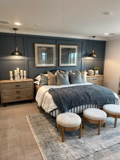 Bedroom With Chair Rail, Decor Ideas Bedroom, Neutral Bedrooms, Bedroom Decor Cozy, Bedroom Decor Design, Modern Bedroom Decor, Bedroom Decor Ideas, Bedroom Layouts, Decoration Inspiration