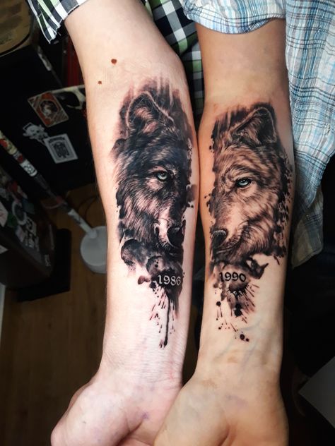 Couple Tattoos Wolves, Wolf Tattoo Matching, Big Couple Tattoos, His And Her Wolf Tattoos, His And Her Wolf Tattoos Couple Tat, Wolf Tattoo For Couples, Couple Wolf Tattoo Ideas, Matching Wolf Tattoos Couples, Couples Animal Tattoos