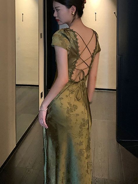 2022 New Summer Elegant Women Bodycon Bandge Midi Dress Vestidos Female Vintage Slim Clothes - Green / M -  #Bandge #Bodycon #clothes #Dress #Elegant #Female #Green #Midi #Slim #Summer #Vestidos #vintage #Women Selena Core, Bodycon Clothes, Organza Dresses, Clothes Green, Bodycon Outfits, Aesthetic Dress, Earthy Outfits, Summer Elegant, Vestidos Vintage