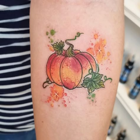 Leaf Tattoo Ideas, Fall Tattoos, Fall Leaves Tattoo, Cute Halloween Tattoos, Pumpkin Tattoo, Autumn Tattoo, Leaf Tattoo, Wild Tattoo, Witch Tattoo