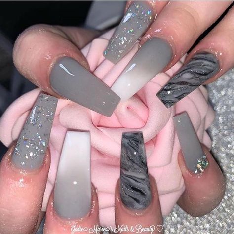 Cute Gray Nails, Grey Short Nails, Gray Nail Ideas, Nails Gris, Gray Nails Acrylic, Gray Nails Ideas, Grey Nails Ideas, Gray Nail Designs, Year Nails