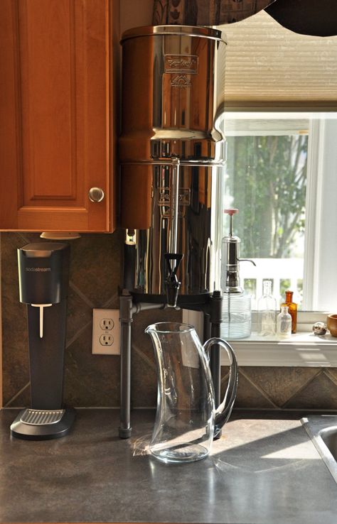 Water Filter Stand Ideas, Berkey Filter, Water Filter Stand, Southern Country Homes, Tiny House Appliances, Countertop Water Filter, Berkey Water Filter, House Appliances, Filter Ideas